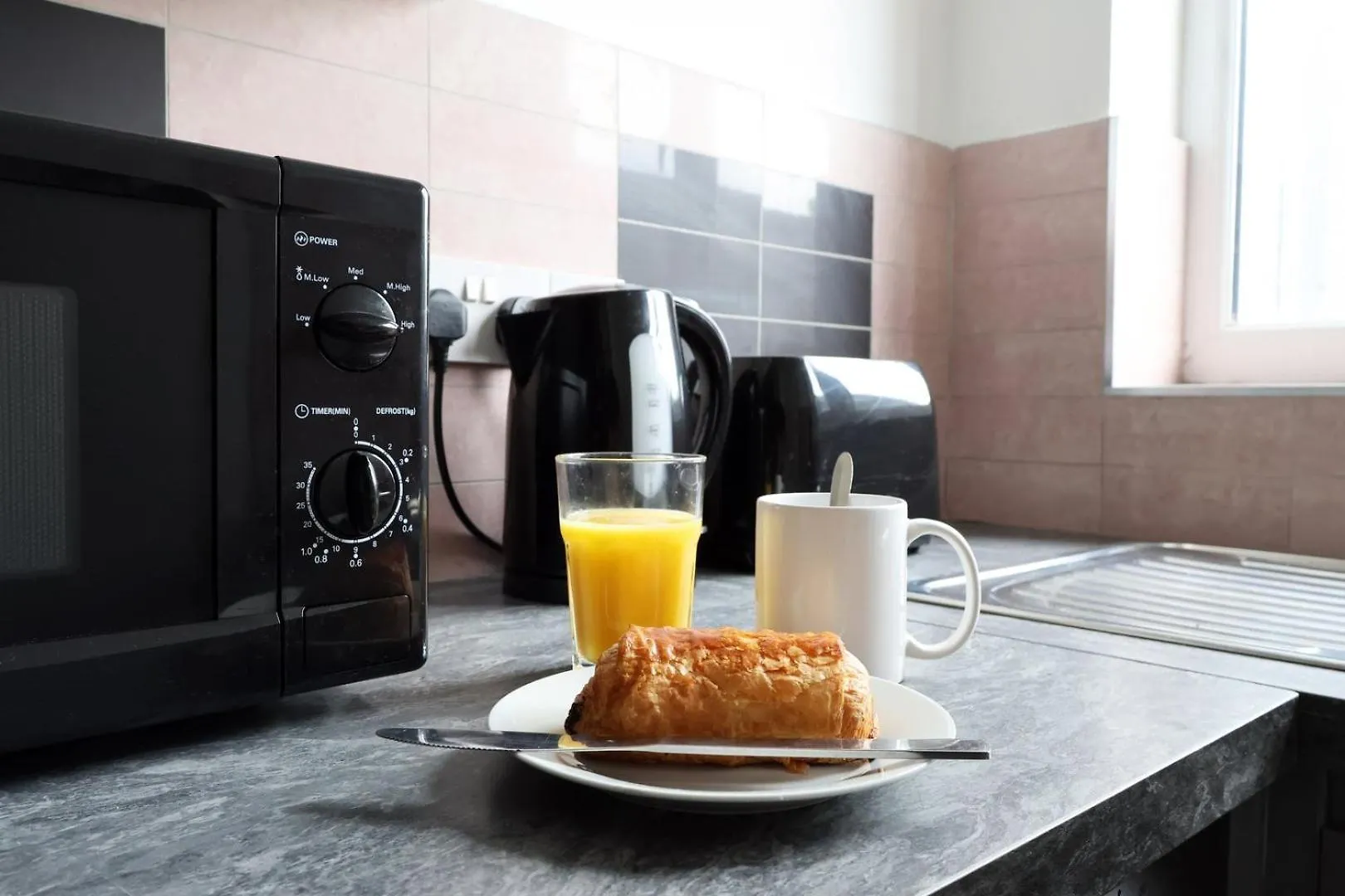 Cohost Partners | Smart Tv | 5 Min City | Parking Cardiff Apartment