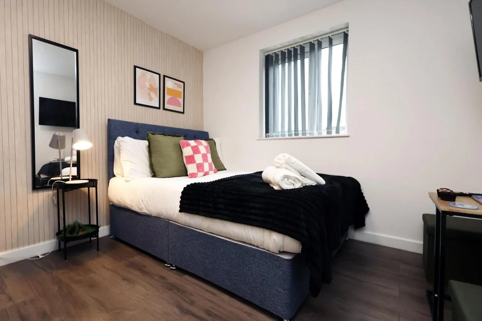 Cohost Partners | Smart Tv | 5 Min City | Parking Cardiff Apartment